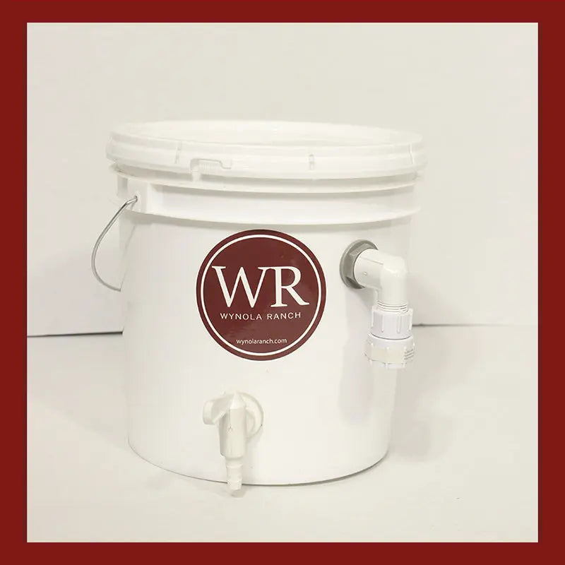 Home Bucket Water reservoir with ON/OFF Valve and Auto Float (2 GAL) Water tank